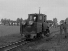 Die Ty3-194 umfährt ihren Zug im Bahnhof von Robakow [1976]