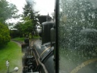 Die Baumschulbahn ist so wetterfest, dass sie auch bei Regen verkehrt [15. Juli 2012]