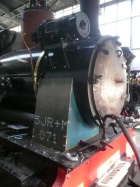 An der Rauchkammer werden Verschalungsbleche angepasst [23. Februar 2012]