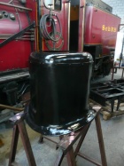 Die Verschalung vom Dampfdom wurde schwarz gestrichen [17. Mai 2012]