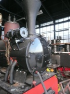 Die Rauchkammertüre ist nun auch schwarz gestrichen [27. März 2012]