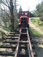 Der Wagenrahmen vom C 158 wird mit der Opalinus in die Werkstatt überführt [25. März 2017]