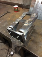 Für die Viola wird ein Lampenhalter angefertigt [27. Oktober 2016]