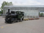Fotohalt mit drei Eternitwagen auf der Parkplatzausfahrt [2014]