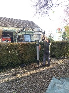 Beim Heimatmuseum wird die Bahnhofsglocke wieder abgebaut [12. November 2016]