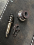 Das Absperrventil vom Armaturenstoch der Molly muss noch einmal überarbeitet werden [7. April 2022]