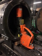 Entnahme einer Materialprobe aus der Rauchkammer der Emma [29. November 2019]