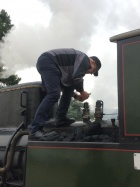 Der Kesselinspektor plombiert die Sicherheitsventile der Molly [4. Dezember 2019]