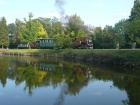Die Baumschulbahn spiegelt sich im Baumschulsee [26. September 2008]