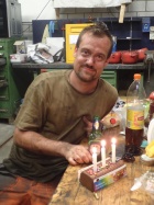 Der Projektleiter von der Revision vom Lukas geniesst seinen Geburtstag [7. August 2015]