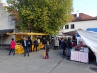 Verschiedene Marktstände laden zum Degustieren und Kaufen ein [4. Oktober 2015]