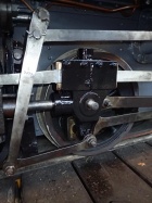 Die beiden Kreuzköpfe erhielten ebenfalls einen schwarzen Anstrich [8. November 2015]