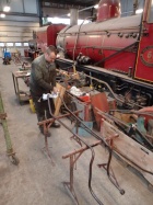 Einige Leitungen vom Lukas werden grundiert [14. November 2015]