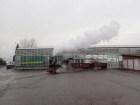 Der Zug verlässt die Versandhalle [31. Dezember 2015]
